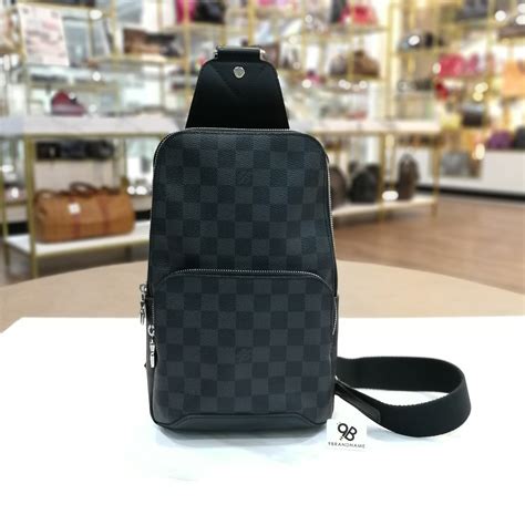 louis vuitton bag graphite logo|Louis Vuitton avenue bag.